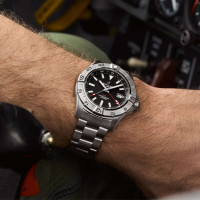 Avenger Automatic GMT 44
