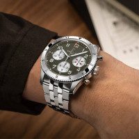 Classic AVI Chronograph 42 Cutiss Warhawk