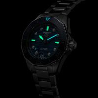 TAG HEUER AQUARACER PROFESSIONAL 300 DATE