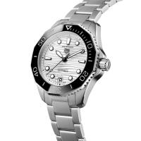 TAG HEUER AQUARACER PROFESSIONAL 300 DATE