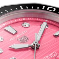 TAG HEUER AQUARACER PROFESSIONAL 300 DATE