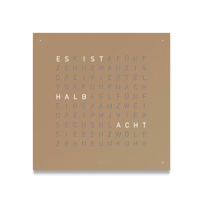 qlocktwo-classic-hazelnut-weiss